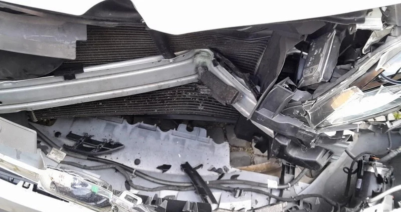 Opel Zafira cena 27000 przebieg: 120572, rok produkcji 2016 z Nowy Sącz małe 106